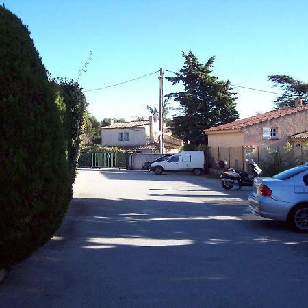 Mas De L Ile Rousse Apartment Бандол Екстериор снимка