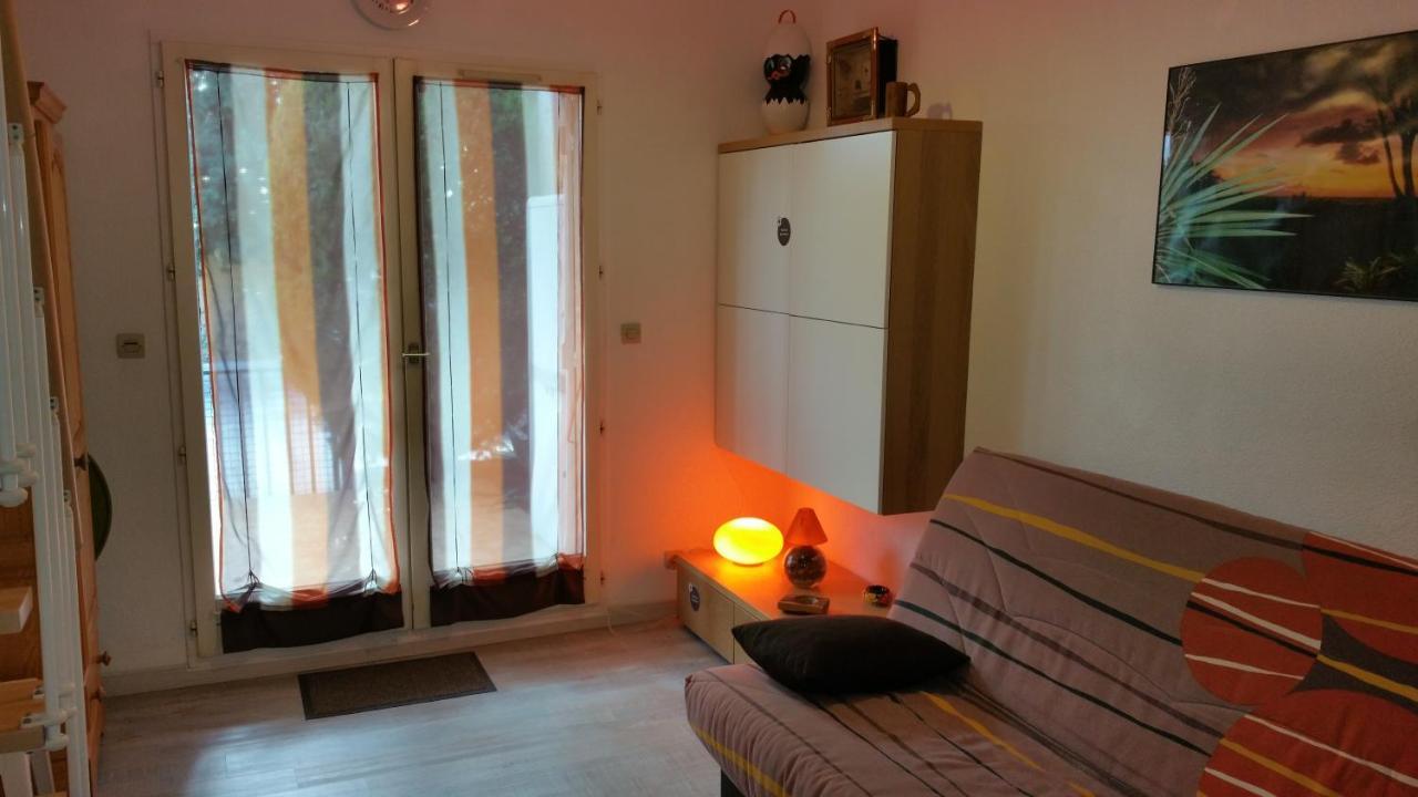 Mas De L Ile Rousse Apartment Бандол Екстериор снимка