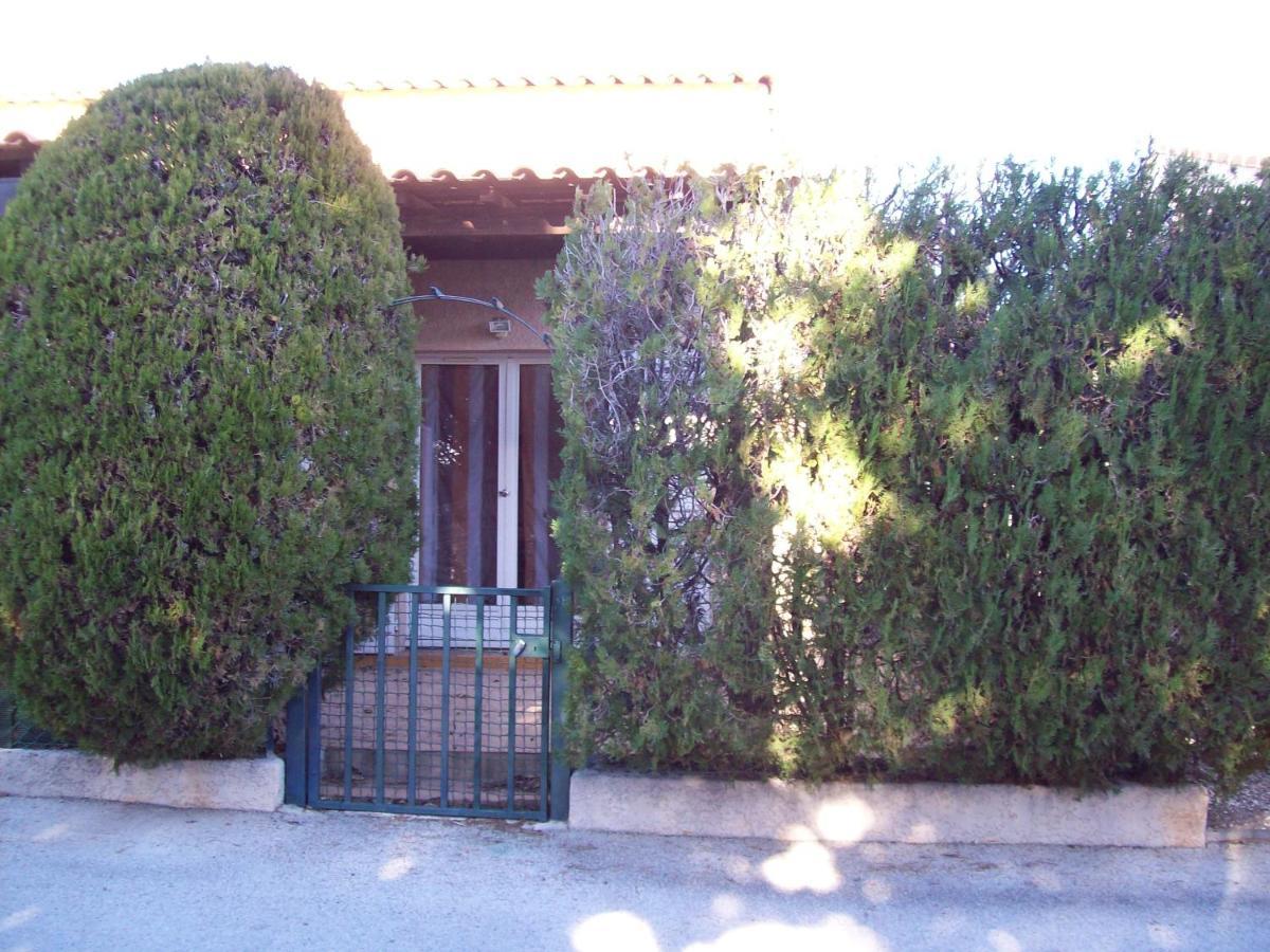 Mas De L Ile Rousse Apartment Бандол Екстериор снимка